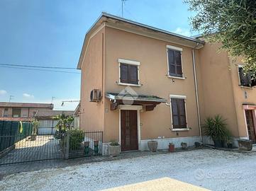 BIFAMILIARE A ASOLA