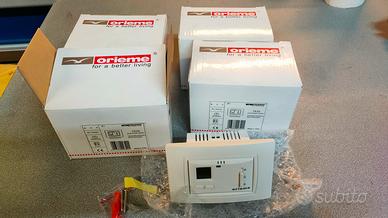 4 Termostati digitali a incasso