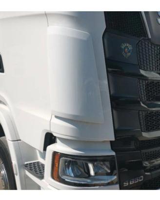 Deflettori anteriori antisporco camion