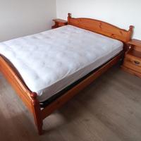 Letto matrimoniale in legno