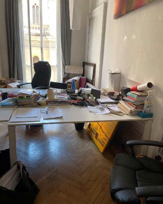 SCRIVANIA D'UFFICIO
