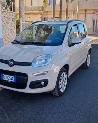 Fiat Panda 0.9 TwinAir Turbo Natural Power Lounge