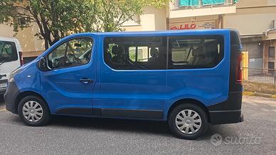 OPEL Vivaro 9 POSTI - Gancio Traino