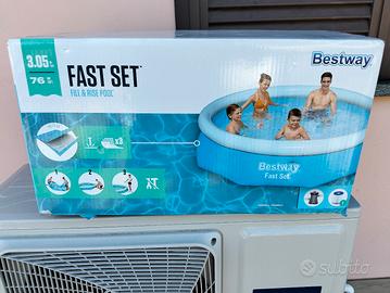 piscina nuova con pompa