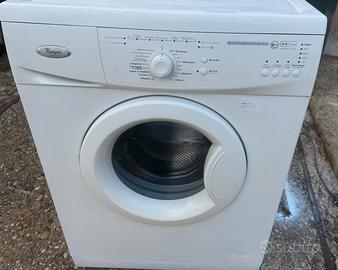 Lavatrice Whirlpool 6 kg doppia classe A
