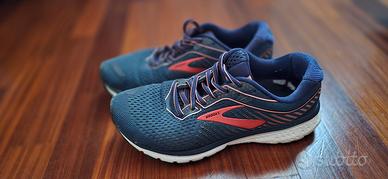 Brooks Ghost 12 running donna 