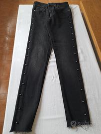 pantalone jeans donna nero con borchie