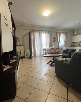 Zevio periferia: trilocale senza spese condominial