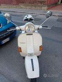 Vespa P150X