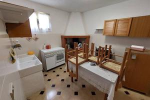 Casa indipendente di 246 m² con più di 5 locali a 