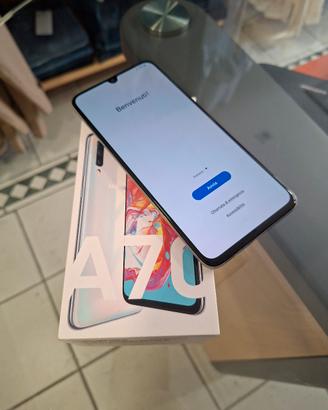 SAMSUNG A 70 