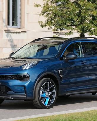 LYNK&CO 01 PORTIERA