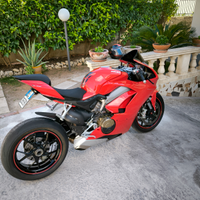 Panigale v4