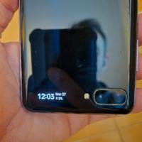 Samsung Galaxy Z Flip.   