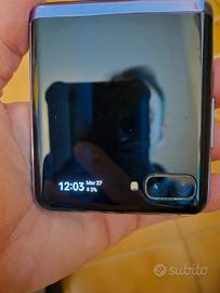 Samsung Galaxy Z Flip.   