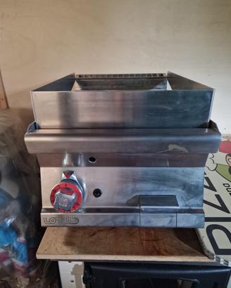 Cucina gas e forno a legna per cucina