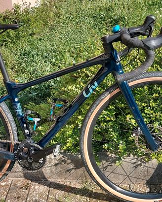 gravel bike Liv 