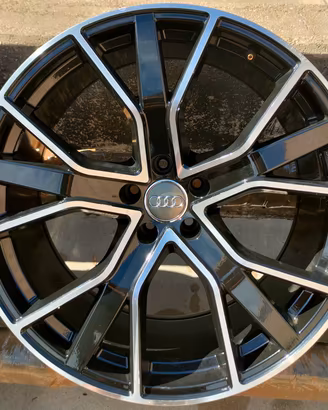 CERCHI IN LEGA R 21 AUDI SQ8 ORIGINALI