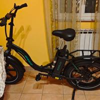 BICI ELETTRICA KOOLUX BK6S - COME NUOVA+ACCESSORI