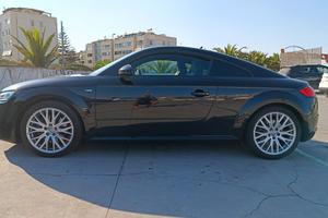 Audi TT 2.0 Turbo 