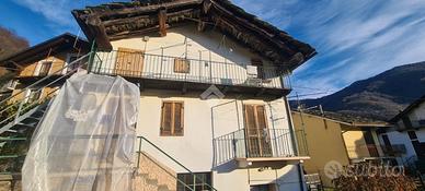 CASA SEMINDIPENDENTE A CERES