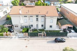 3 LOCALI A BORGO VIRGILIO