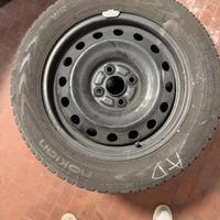 4 gomme da neve (Nokian WRD4 175*65*R15) Toyota IQ