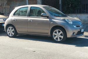 utilitaria a GPL solo 64000im originali
