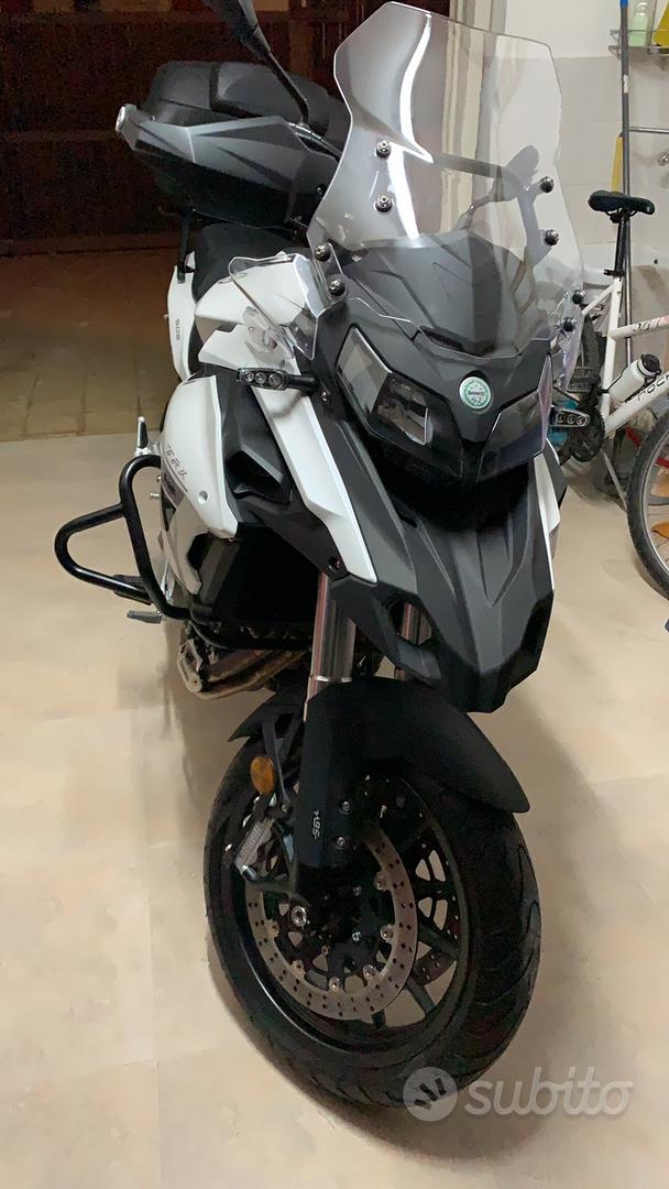 Benelli TRK 502X con accessori - Moto e Scooter In vendita a Siracusa