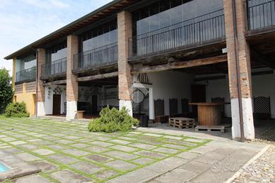 COMPLESSO A CAPRIANO DEL COLLE