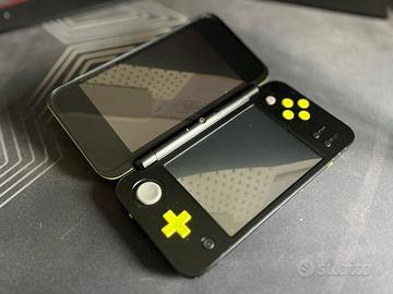 New Nintendo 2DS XL + Custodia e 2 giochi
