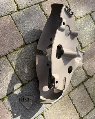 Supporto fanale Ducati 916