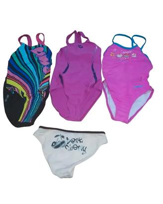 set costumi bambina 6anni. 3 interi di cui 2 aren