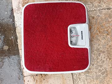 bilancia pesa persone