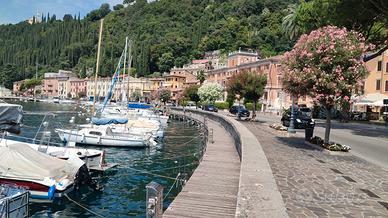 Toscolano centro. prenota le tue vacanze