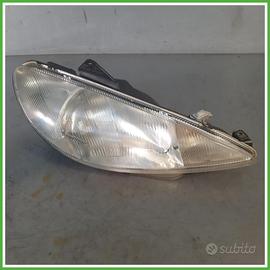 Faro Fanale Proiettore Destro DX Valeo 89005131