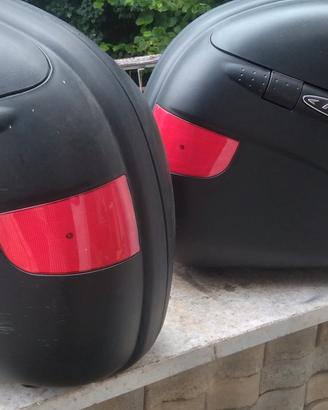 2borse rigide laterali moto-givi e41n keyless 