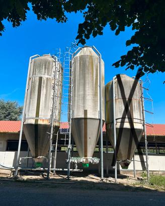 Silos in vetro resina da 175 Q