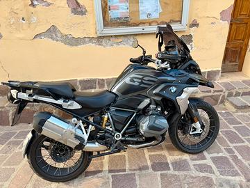 Gs 1250 triple black full