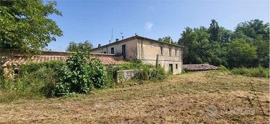 ACQUASPARTA - CASALE CON TERRENO