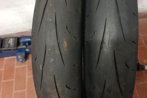 Pneumatici anteriori Dunlop d211