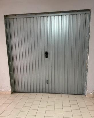 Porta basculante