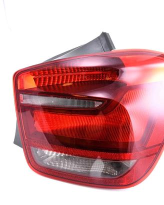 Faro posteriore destro originale  BMW serie1
