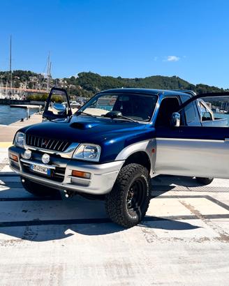 Mitsubishi l200