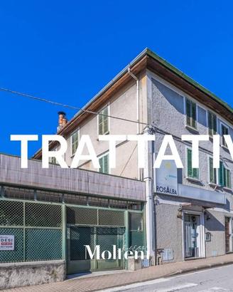 Palazzo / Stabile di 509 m² con più di 5 locali a 