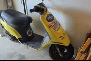 scooter. Gilera 50 Thypoon