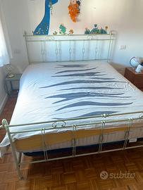 Testiera letto matrimoniale con doghe in legno