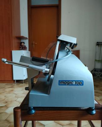 Affettatrice professionale AFP 220 mod. 220 – 2013