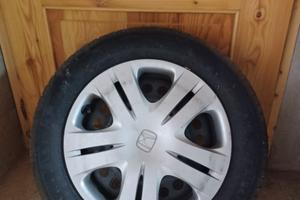 Pneumatici completi di cerchio