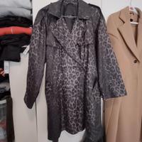 trenchcoat or raincoat